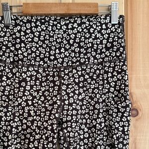 RVCA VA Sport Floral High Rise Leggings with Side Pockets - Small